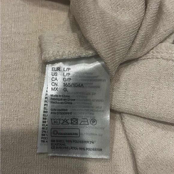 H&M Beige Long Sleeve Top Size Large - Picture 4 of 5
